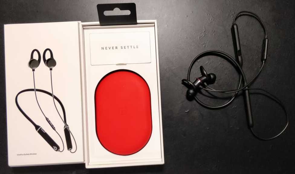 Neckband Earphones (30H Battery)